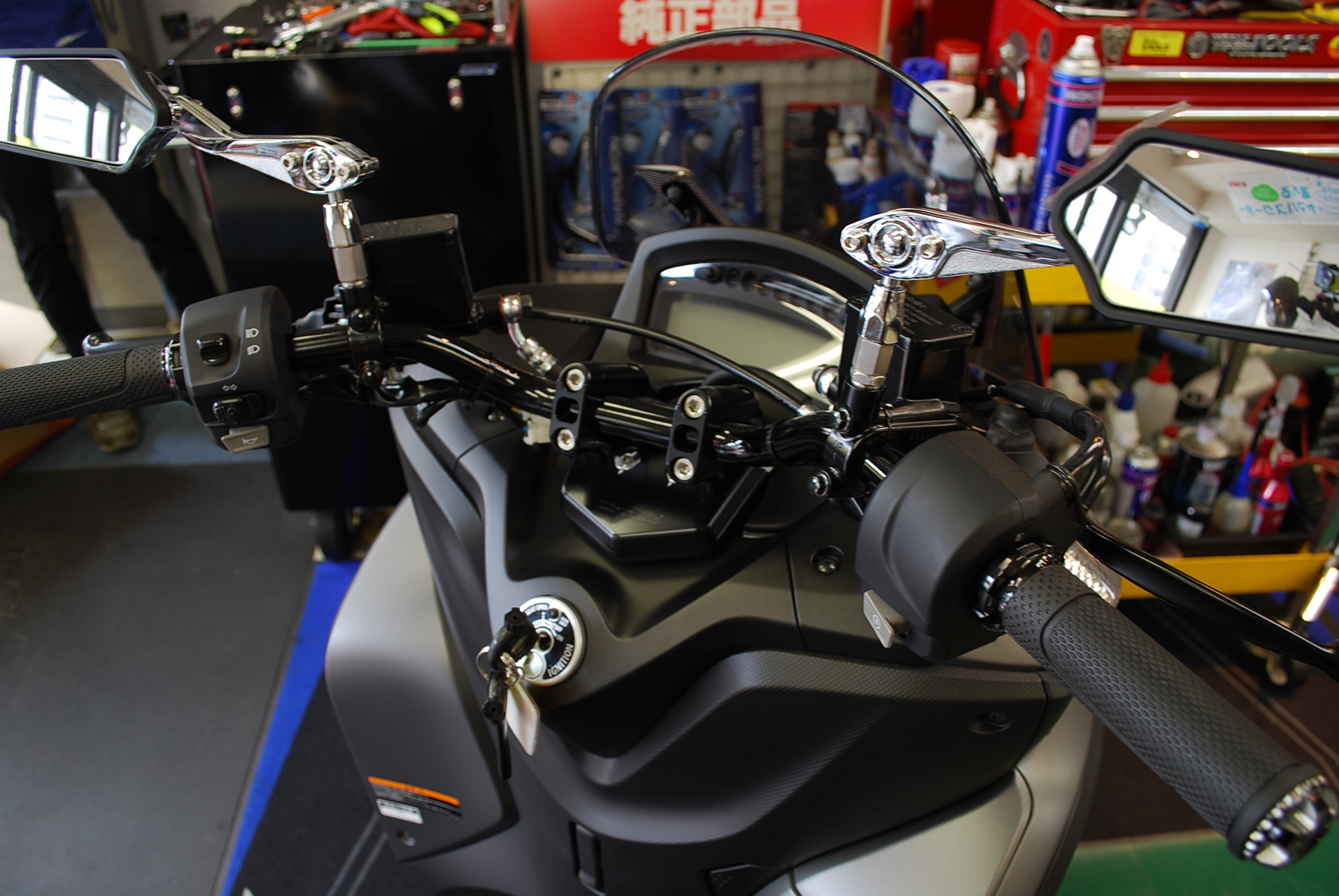 トリシティ　バーハン　ADIO カスタム 004